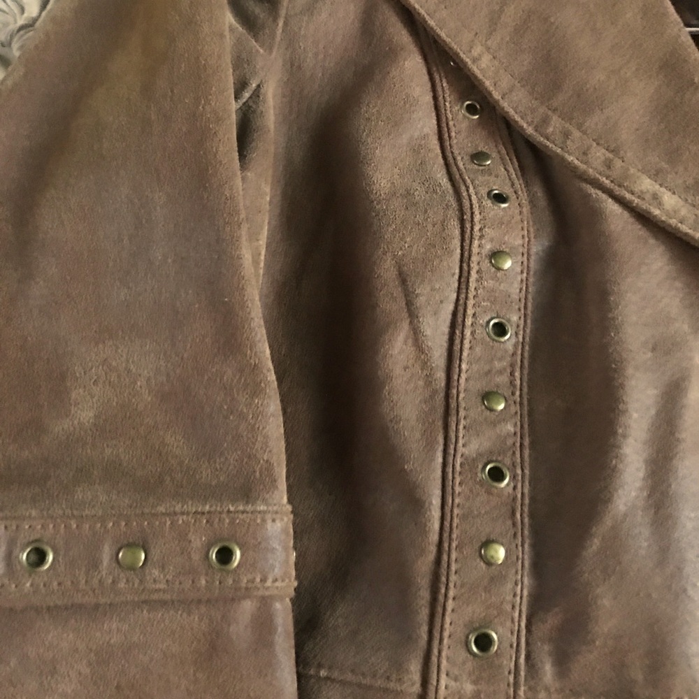 Bradley Bayou 💯 genuine leather distressed chocolate brown with pewter studs